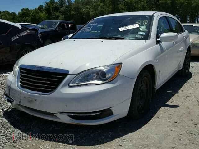2014 CHRYSLER 200 - VIN: 1C3CCBAG0EN152435 - Фото 2