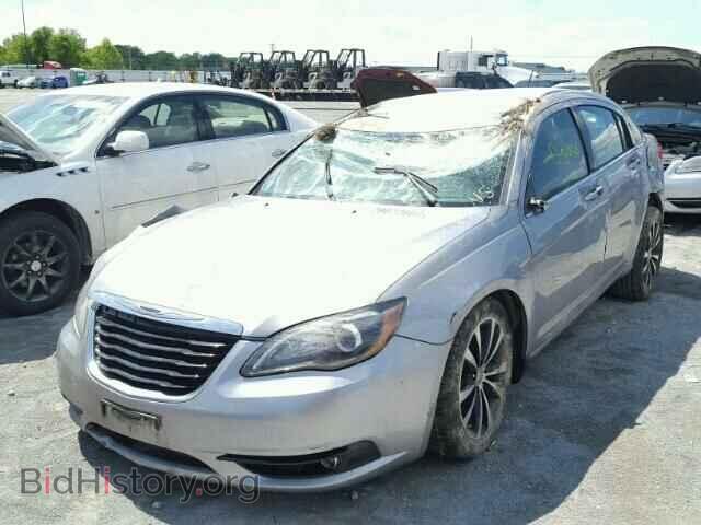 2013 CHRYSLER 200 - VIN: 1C3CCBBG8DN716538 - Фото 2