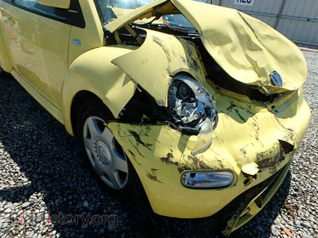 2000 VOLKSWAGEN BEETLE - VIN: 3VWCA21C0YM457539 - Фото 10