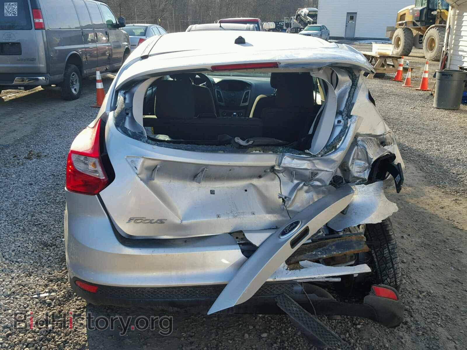 2012 FORD FOCUS - VIN: 1FAHP3M24CL210718 - Фото 9