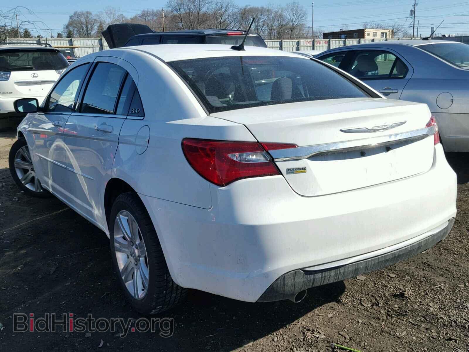 2012 CHRYSLER 200 - VIN: 1C3CCBAG8CN235818 - Photo 3