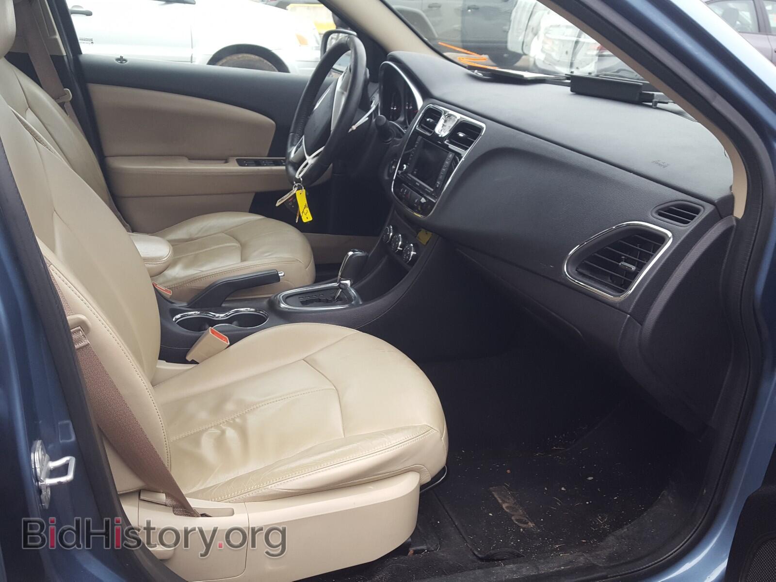 2011 CHRYSLER 200 - VIN: 1C3BC2FB4BN615407 - Фото 5