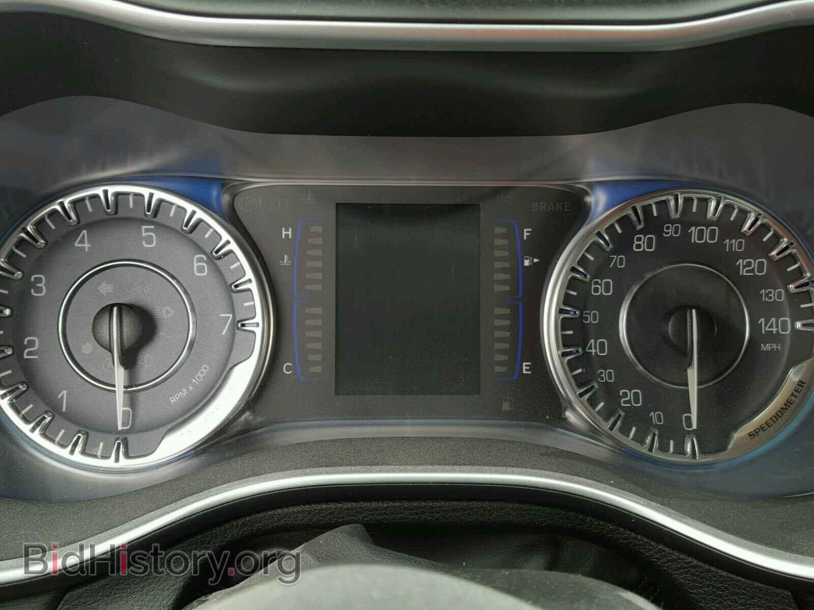 2015 CHRYSLER 200 - VIN: 1C3CCCABXFN660326 - Photo 8