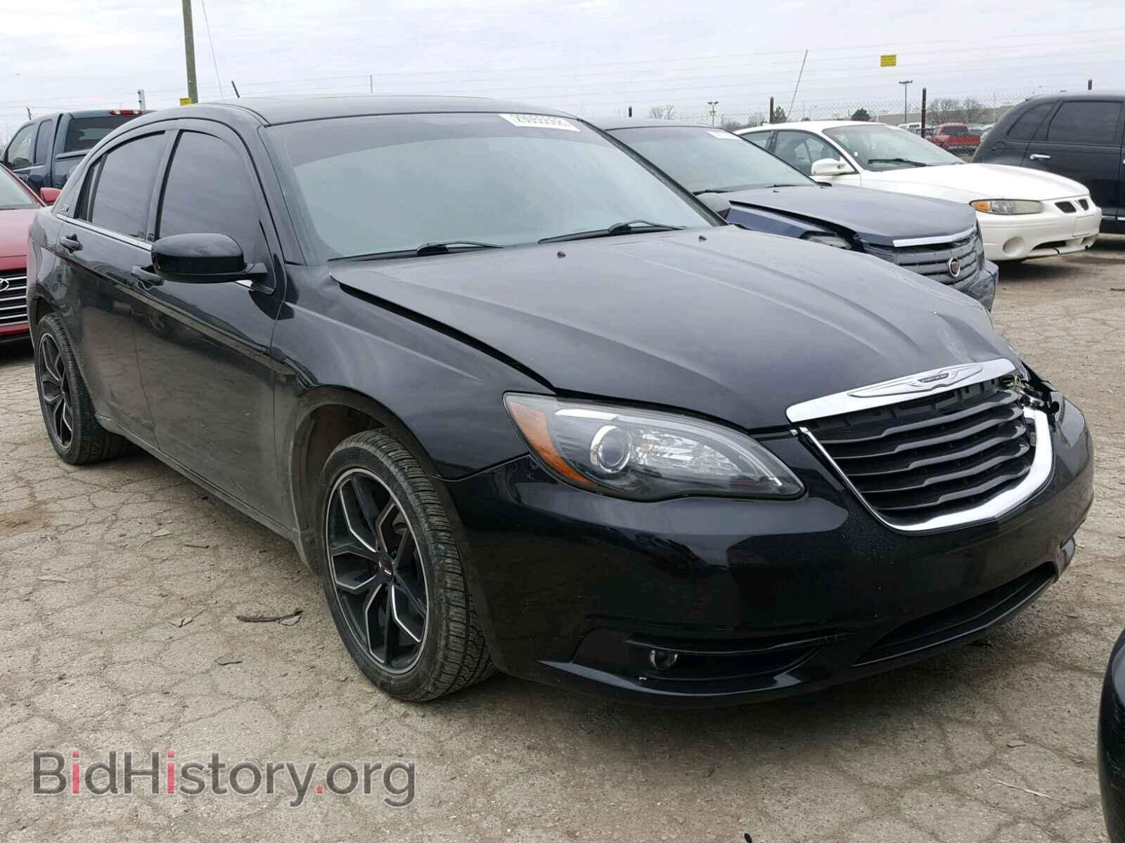 Фотография 1C3BC8FG6BN567875 - CHRYSLER 200 2011