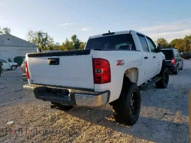 2011 CHEVROLET SILVERADO - VIN: 1GCPKSE31BF140677 - Photo 4