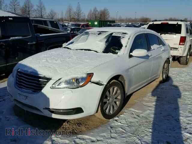 2012 CHRYSLER 200 - VIN: 1C3CCBBBXCN139093 - Фото 2