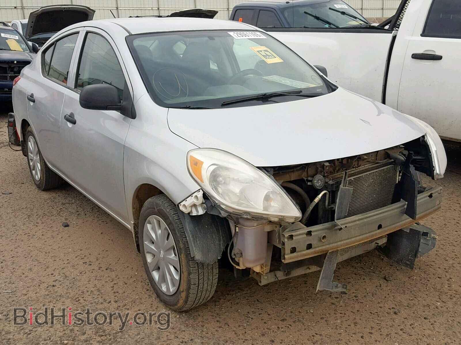 Фотография  - NISSAN VERSA 2012