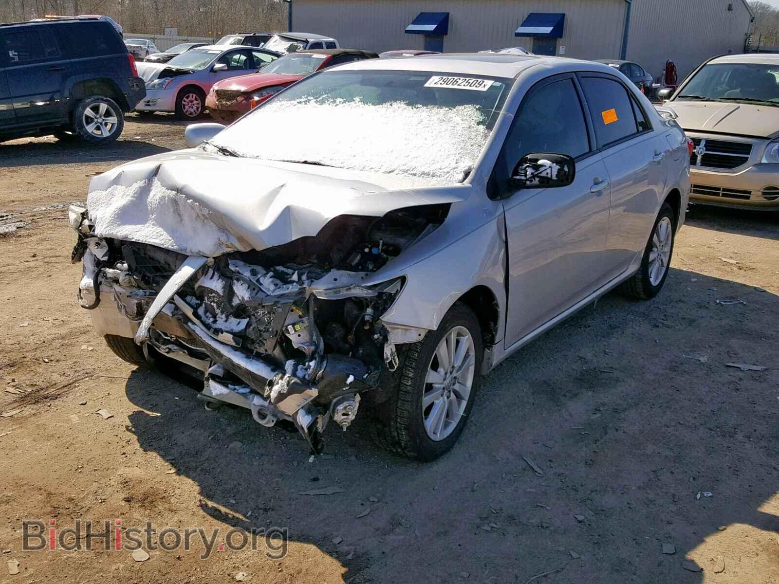 2011 TOYOTA COROLLA BA - VIN: 2T1BU4EE7BC598220 - Фото 2