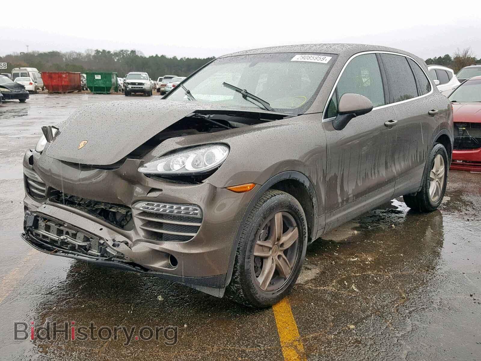 2013 PORSCHE CAYENNE - VIN: WP1AA2A24DLA00650 - Photo 2