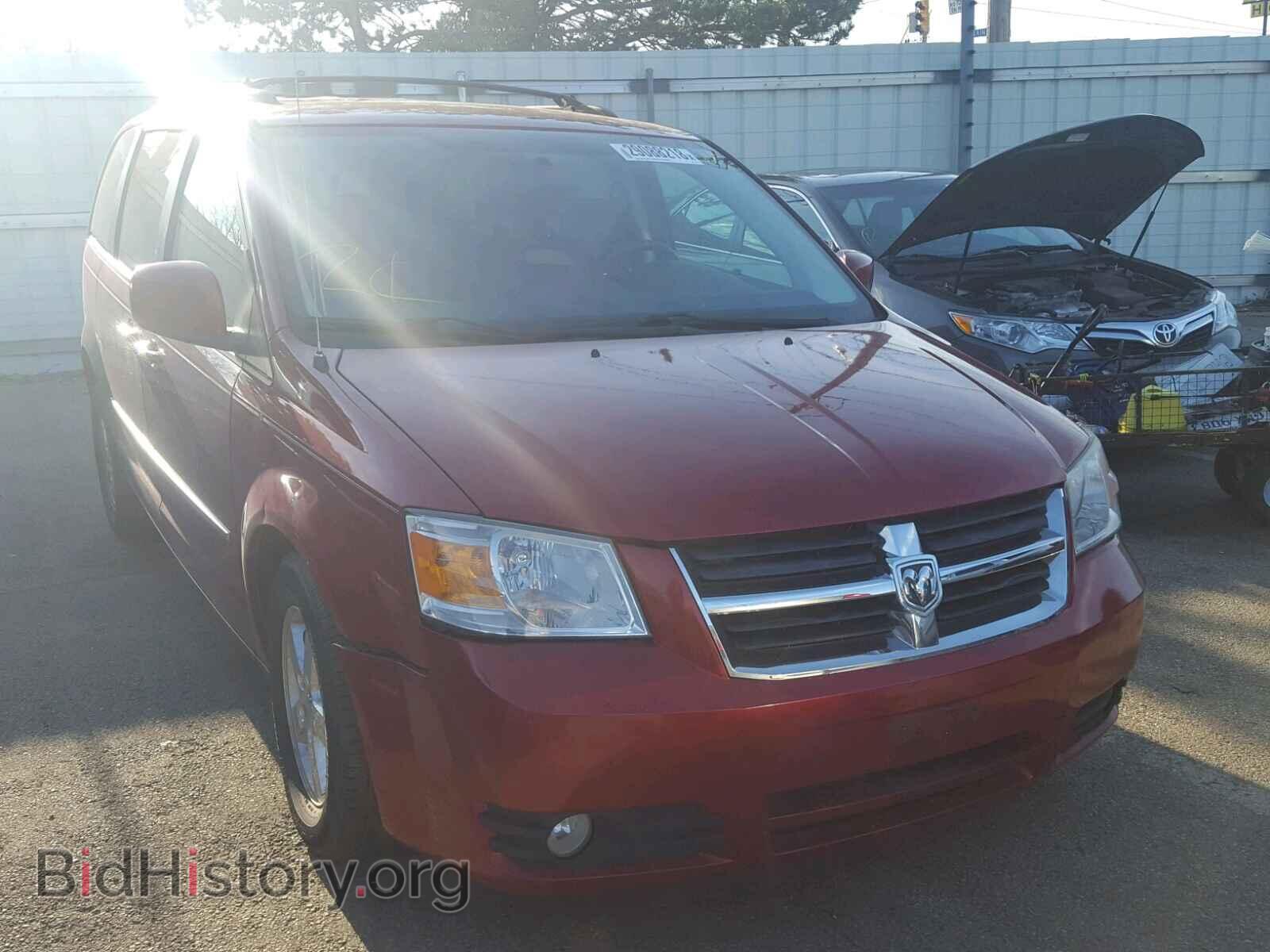 Photo 2D4RN5D12AR215821 - DODGE CARAVAN 2010