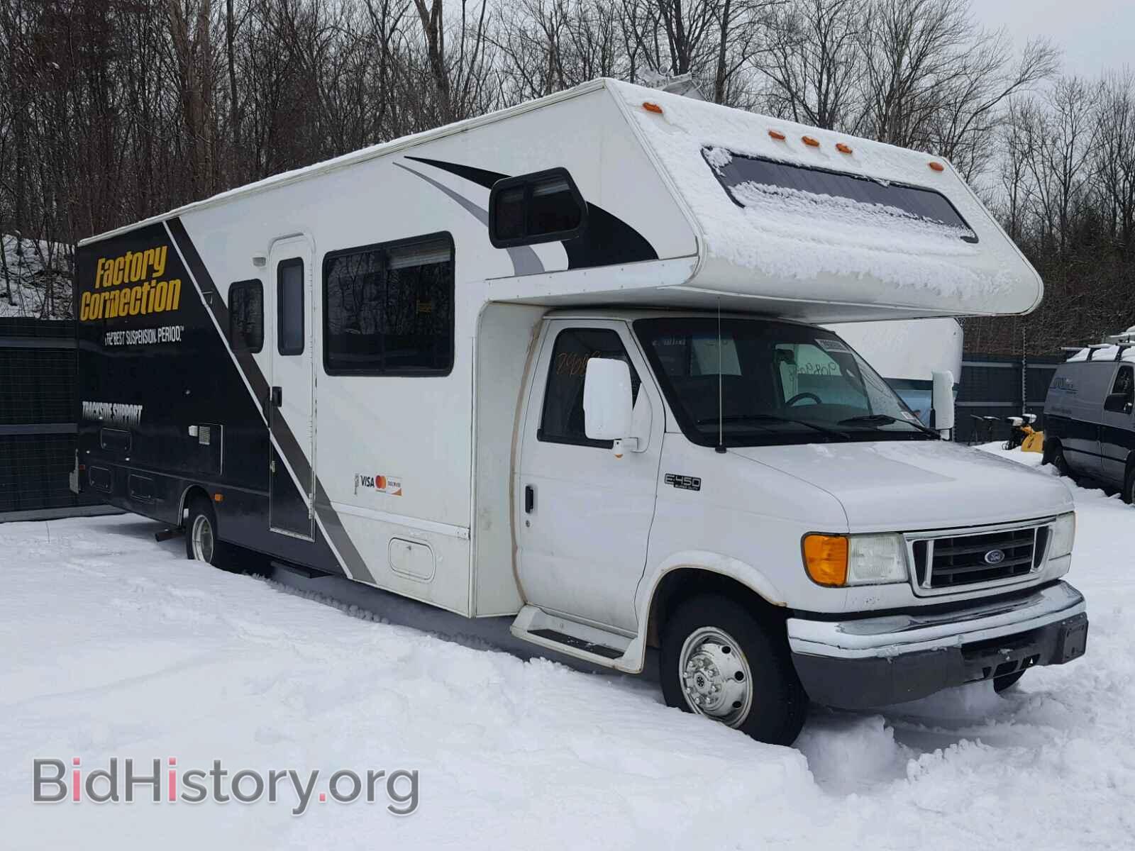Photo 1FDXE45S84HB15580 - FORD ECONOLINE 2004