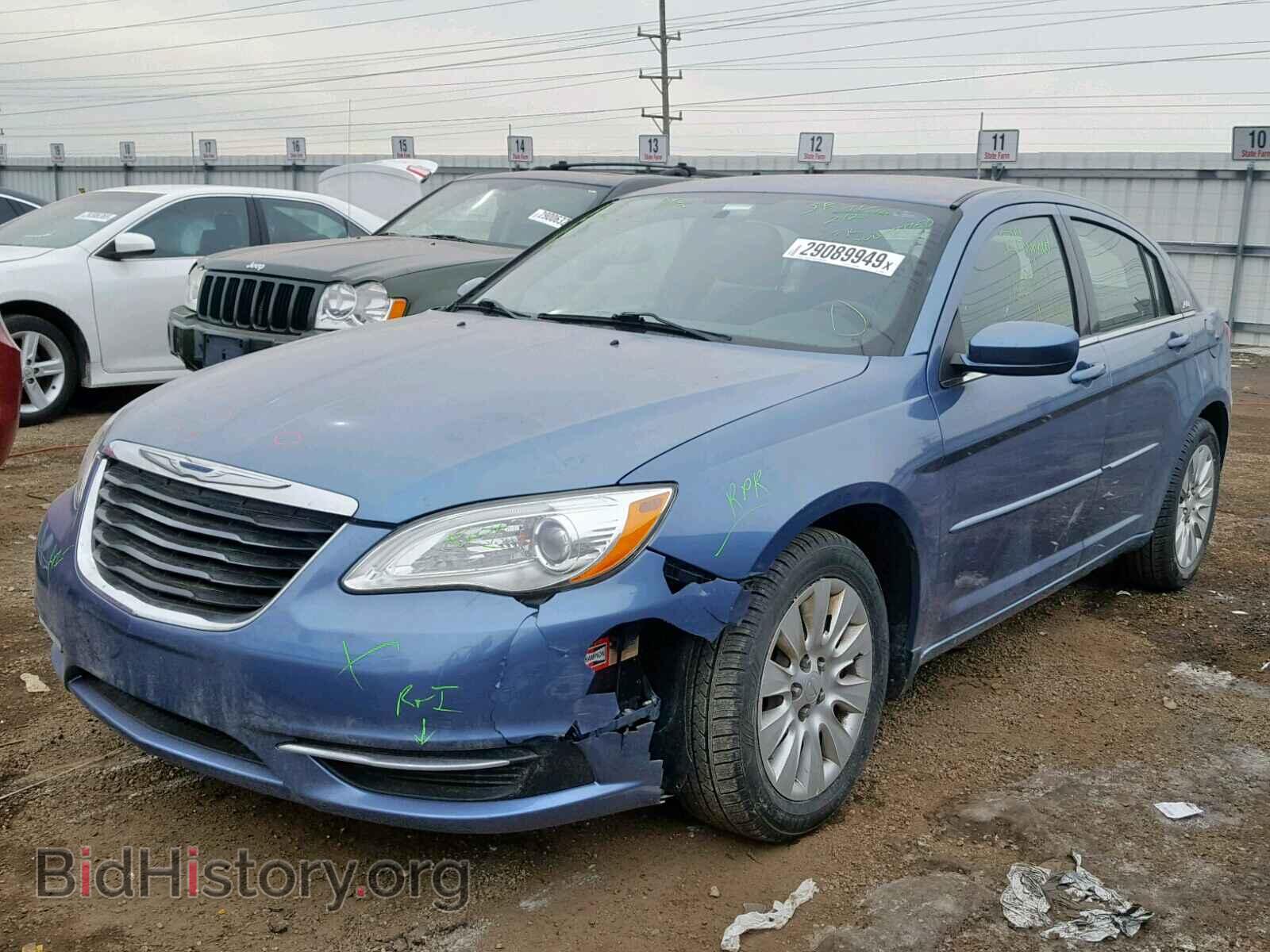 2011 CHRYSLER 200 - VIN: 1C3BC4FB0BN558084 - Фото 2