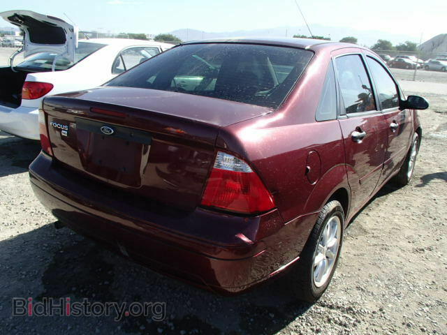 2007 FORD FOCUS - VIN: 1FAFP34N97W356487 - Фото 4