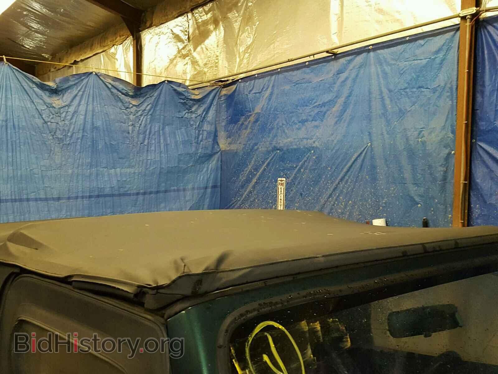 2000 JEEP WRANGLER - VIN: 1J4FA29P5YP708700 - Фото 9