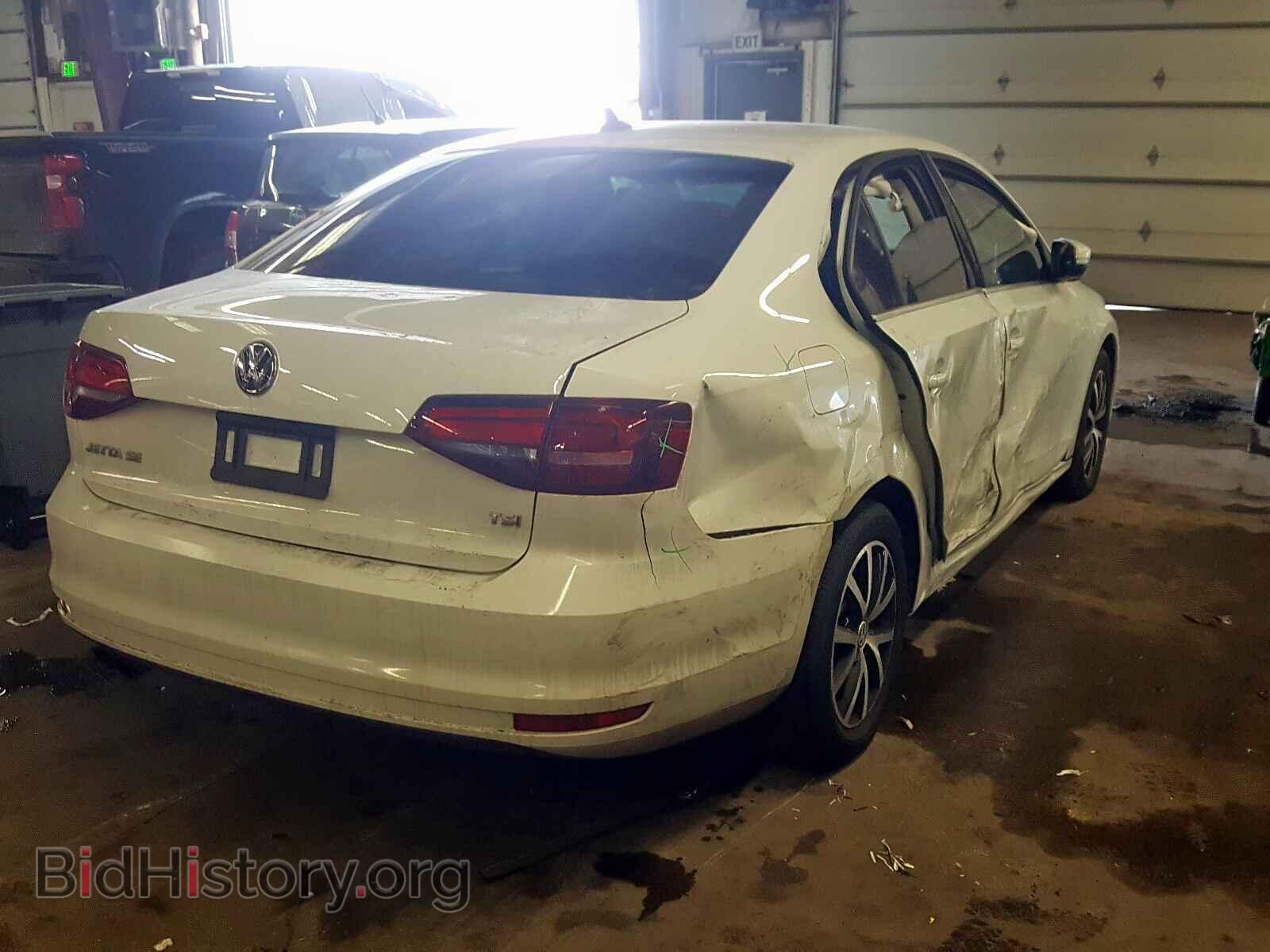 2017 VOLKSWAGEN JETTA - VIN: 3VWB67AJ7HM257900 - Photo 4