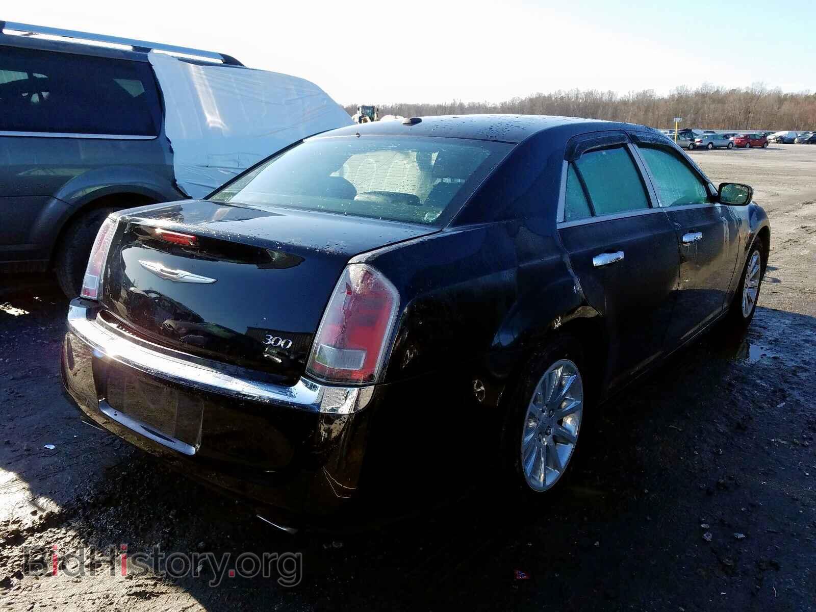 2014 CHRYSLER 300 - VIN: 2C3CCAAG6EH286580 - Фото 4