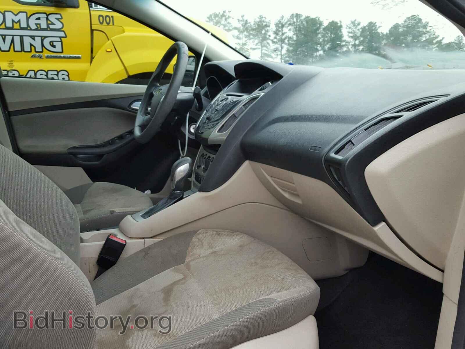 2012 FORD FOCUS - VIN: 1FAHP3F28CL381811 - Photo 5
