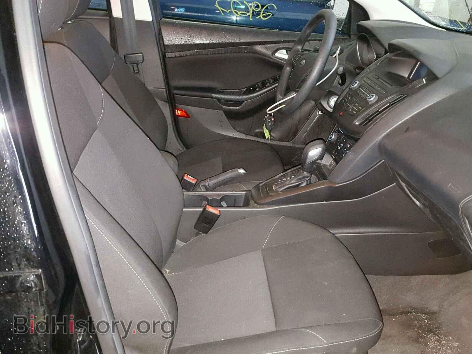 2017 FORD FOCUS - VIN: 1FADP3F2XHL211228 - Photo 5