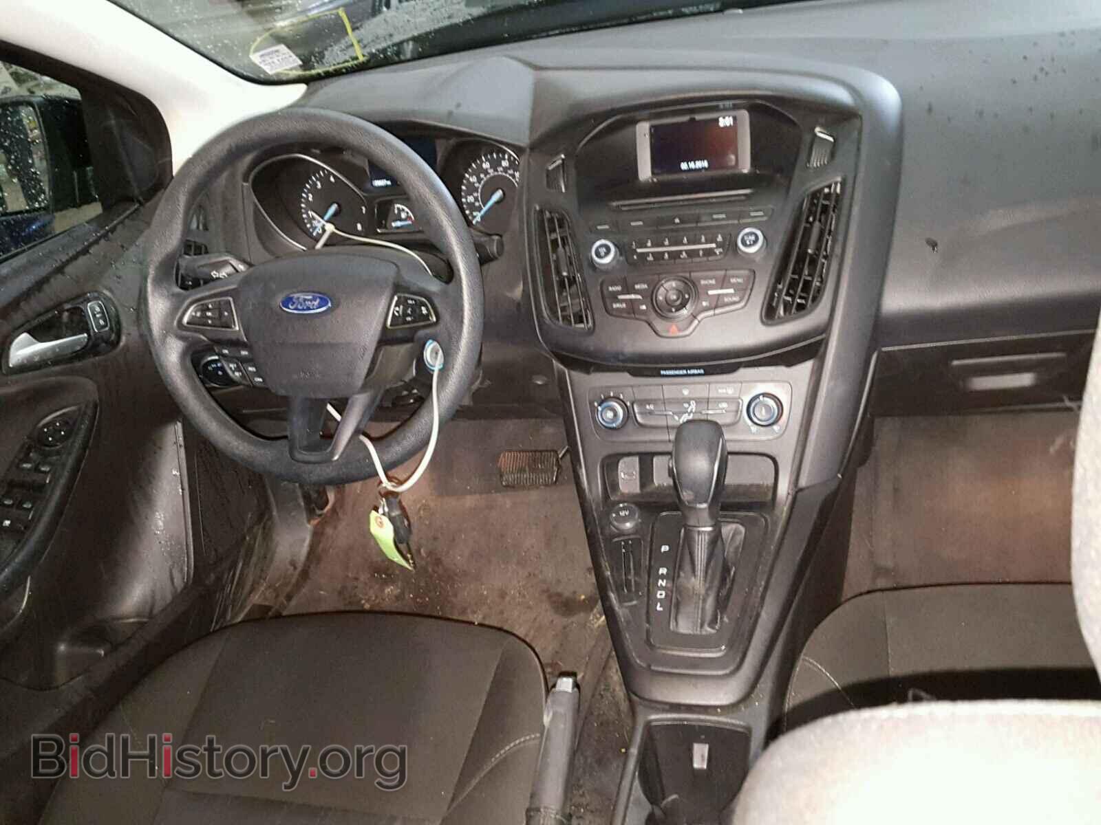 2017 FORD FOCUS - VIN: 1FADP3F2XHL211228 - Photo 9