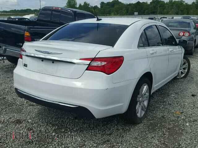 2013 CHRYSLER 200 - VIN: 1C3CCBAB4DN698271 - Фото 4