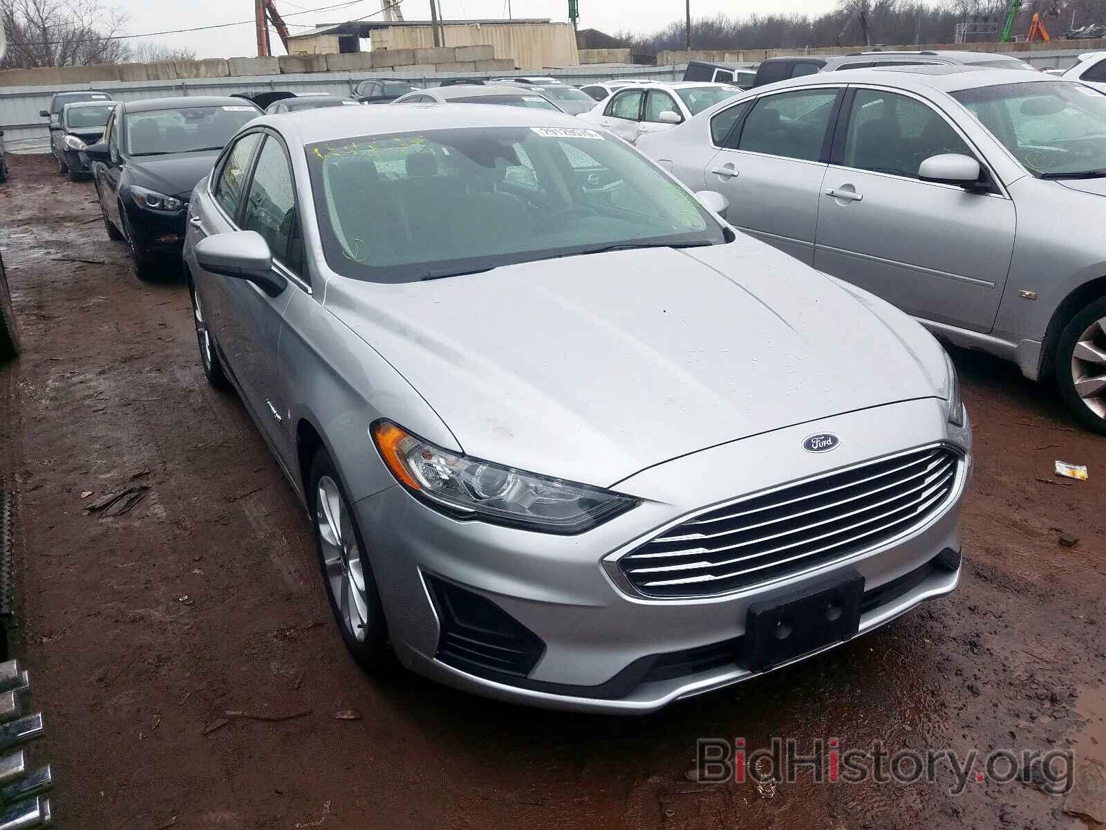 Photo 3FA6P0LU3KR257148 - FORD FUSION SE 2019