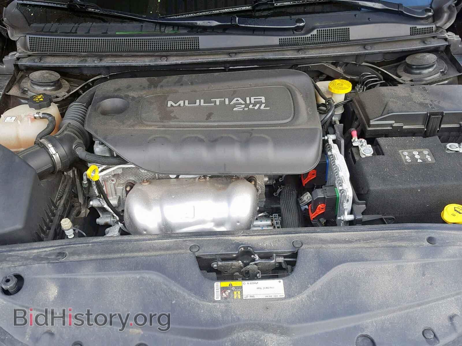 2016 CHRYSLER 200 - VIN: 1C3CCCAB1GN167586 - Фото 7