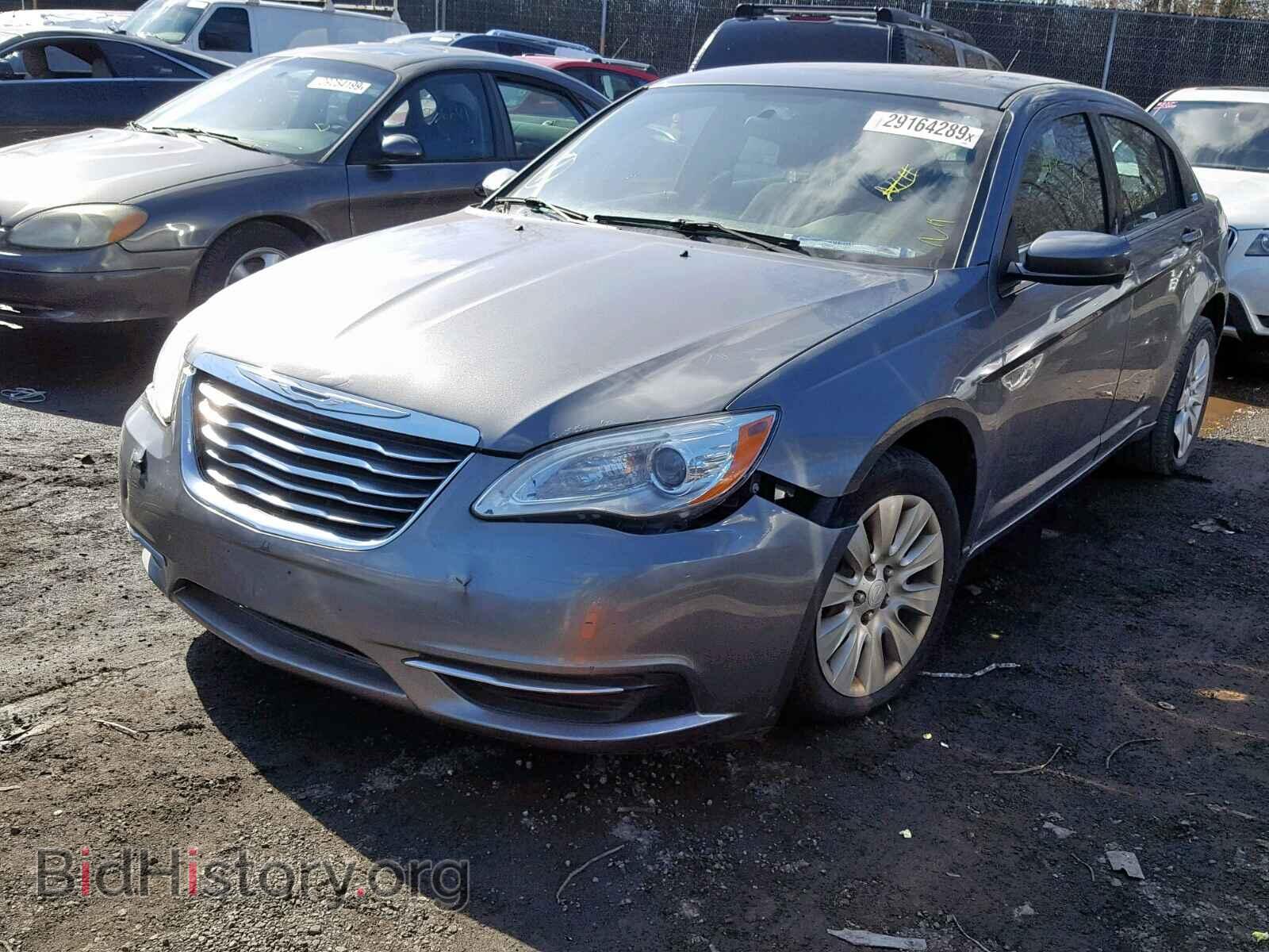 2012 CHRYSLER 200 - VIN: 1C3CCBAB1CN223952 - Фото 2