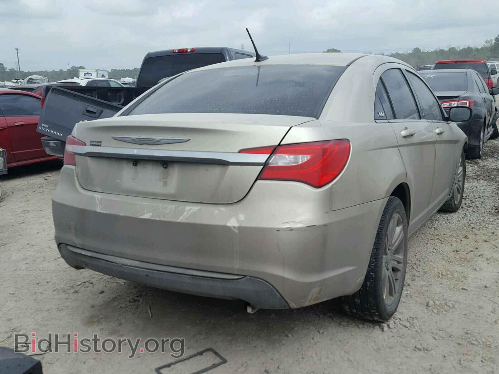 2013 CHRYSLER 200 - VIN: 1C3CCBAB9DN640141 - Photo 4
