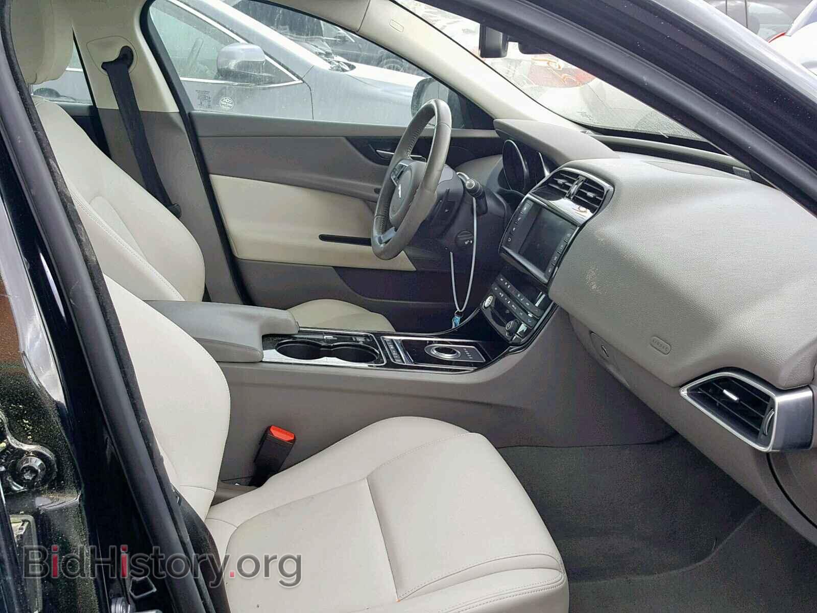 2017 JAGUAR XE - VIN: SAJAR4BG8HA948214 - Фото 5