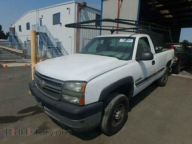 2005 CHEVROLET SILVERADO - VIN: 1GCHC24U65E305399 - Фото 2