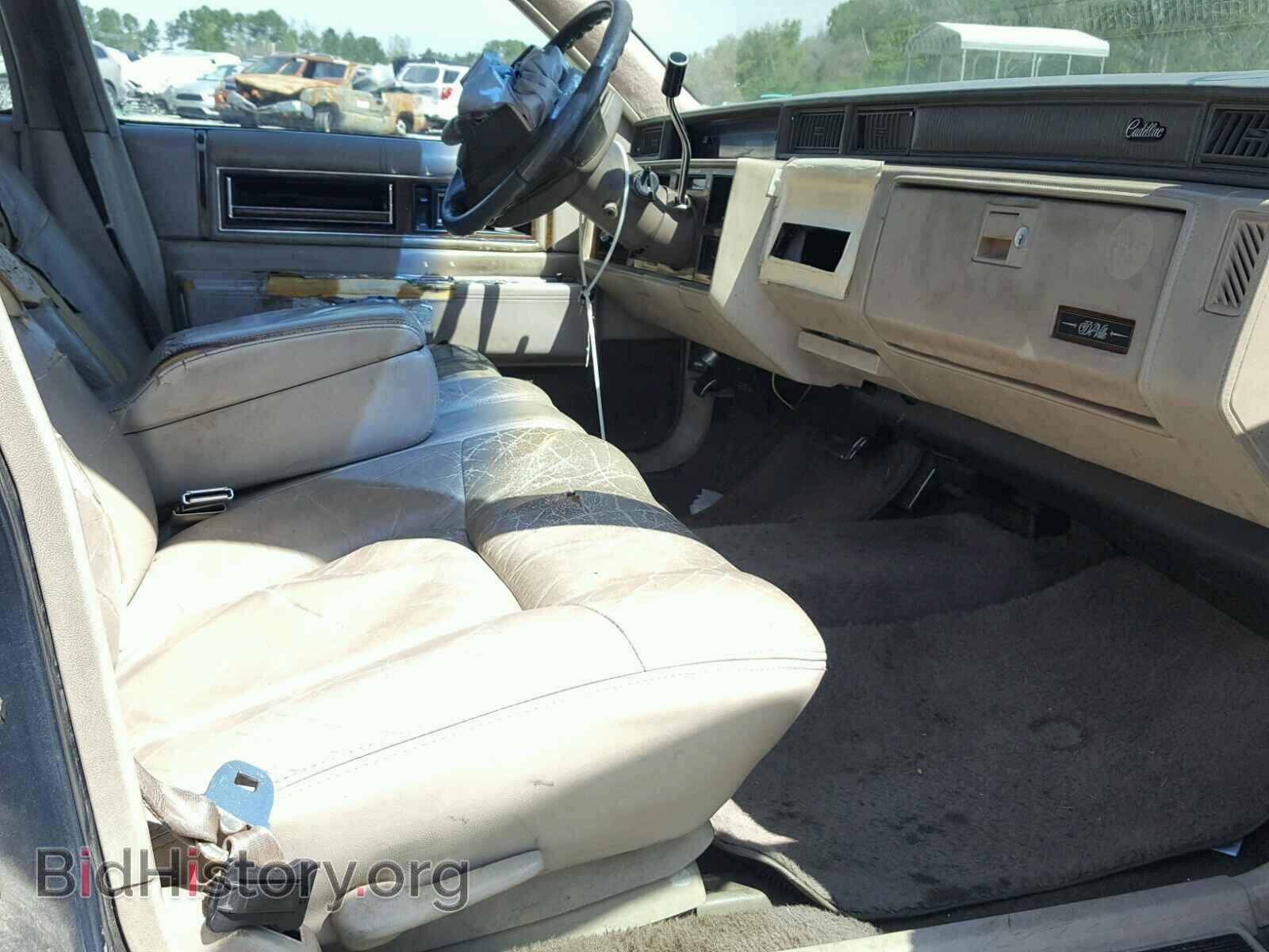 1992 CADILLAC DEVILLE - VIN: 1G6CD53B3N4282908 - Photo 5