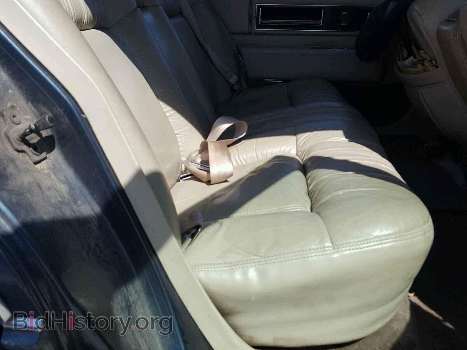 1992 CADILLAC DEVILLE - VIN: 1G6CD53B3N4282908 - Photo 6