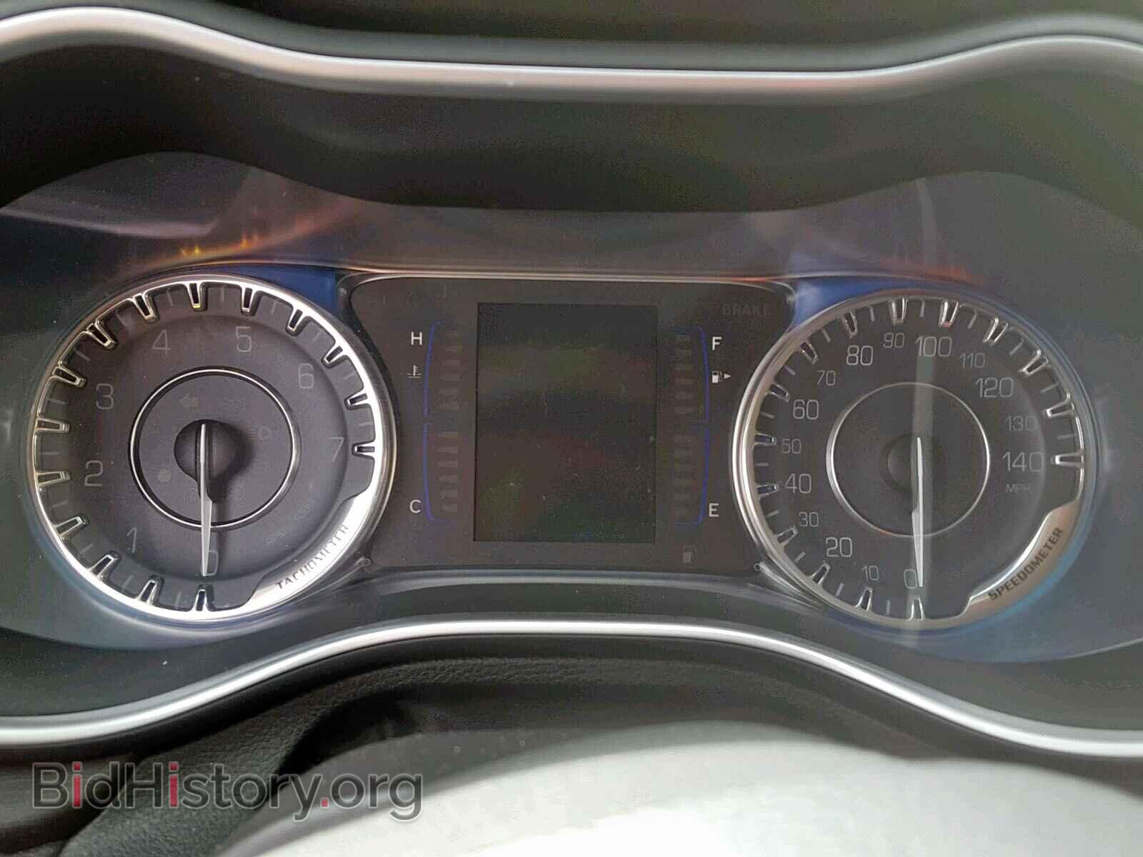 2016 CHRYSLER 200 - VIN: 1C3CCCAB7GN184070 - Фото 8