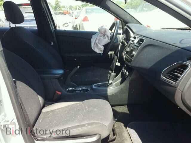 2012 CHRYSLER 200 - VIN: 1C3CCBAB4CN235951 - Фото 5