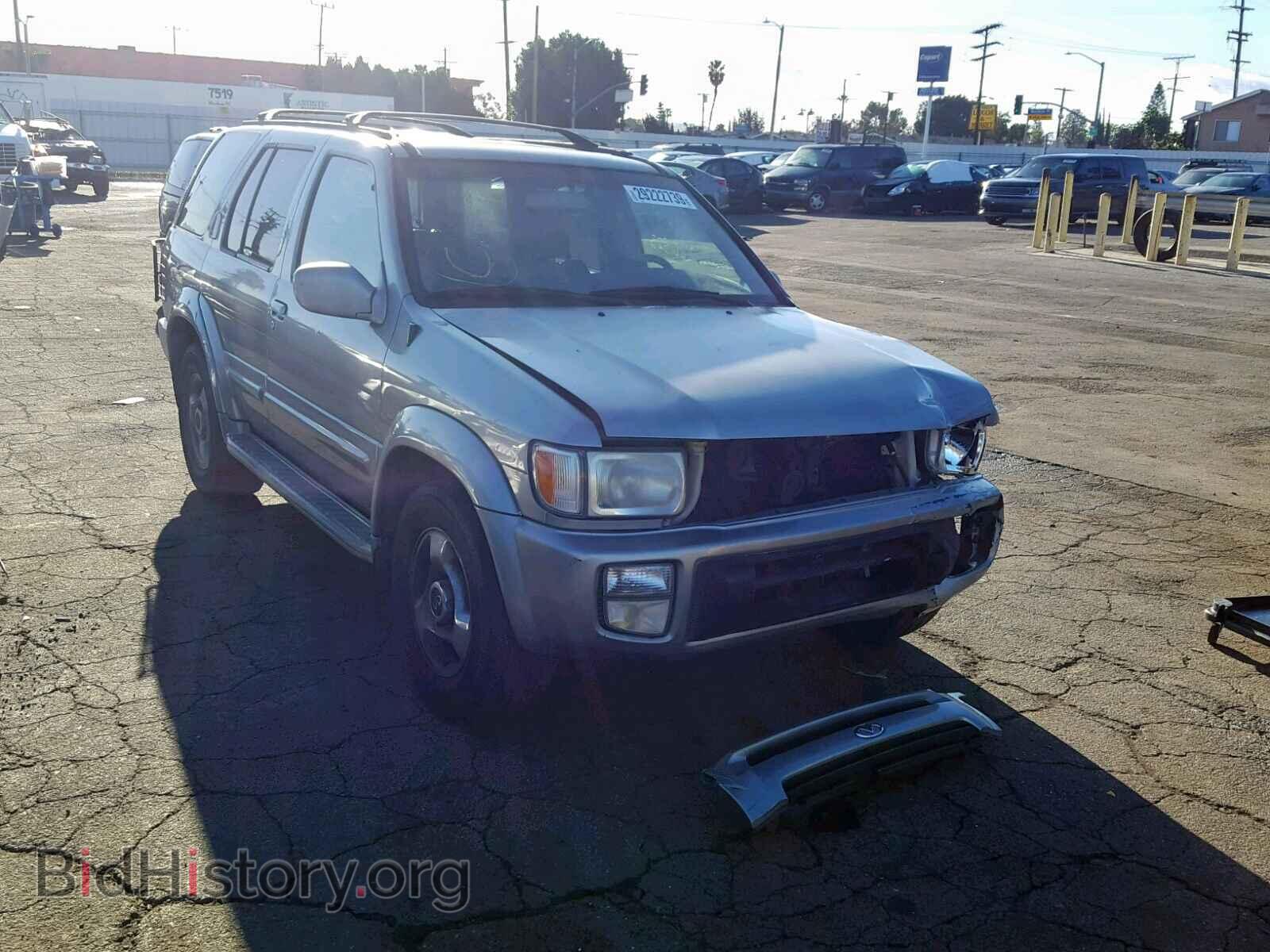 Photo  - INFINITI QX4 2000