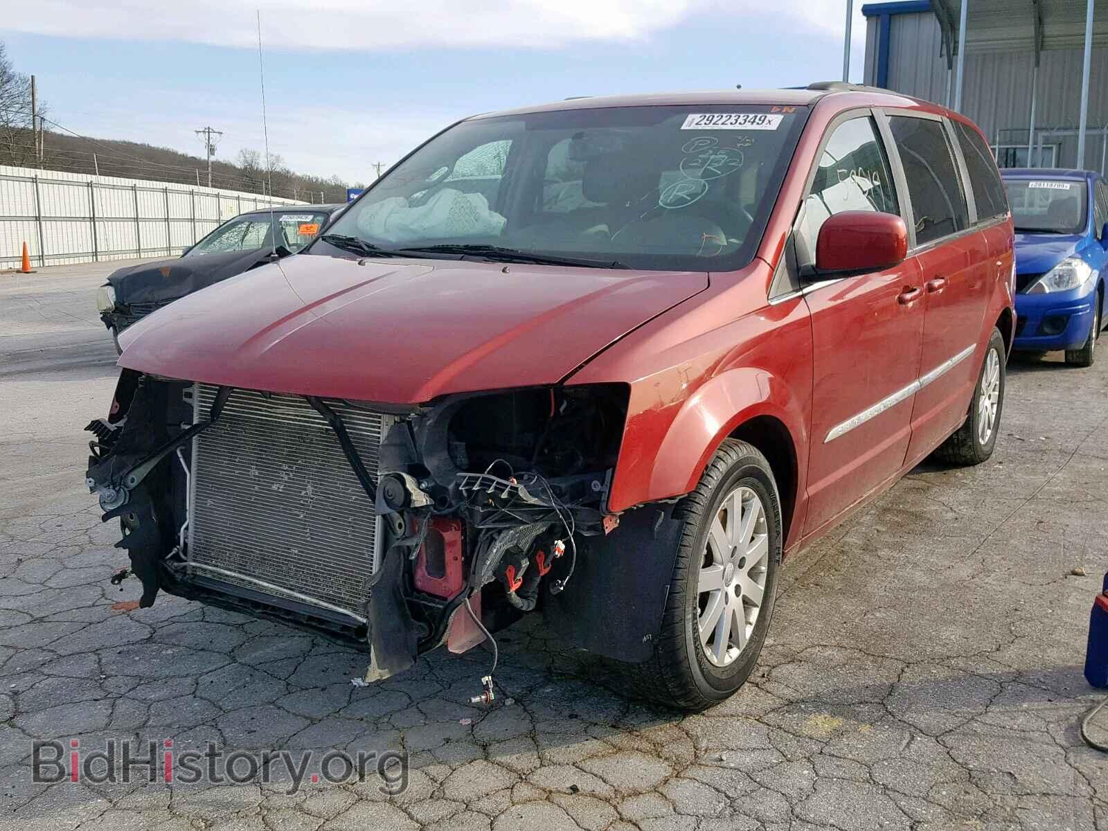 2015 CHRYSLER TOWN & COU - VIN: 2C4RC1BG3FR717618 - Фото 2