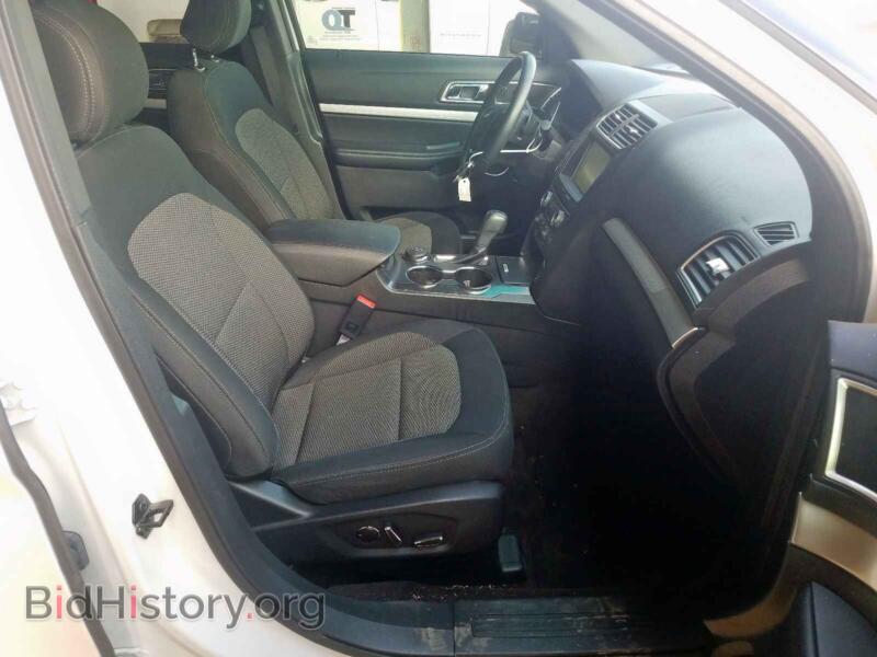 2016 Ford EXPLORER (VIN 1FM5K8DH6GGA11161) — фото 5 из 10