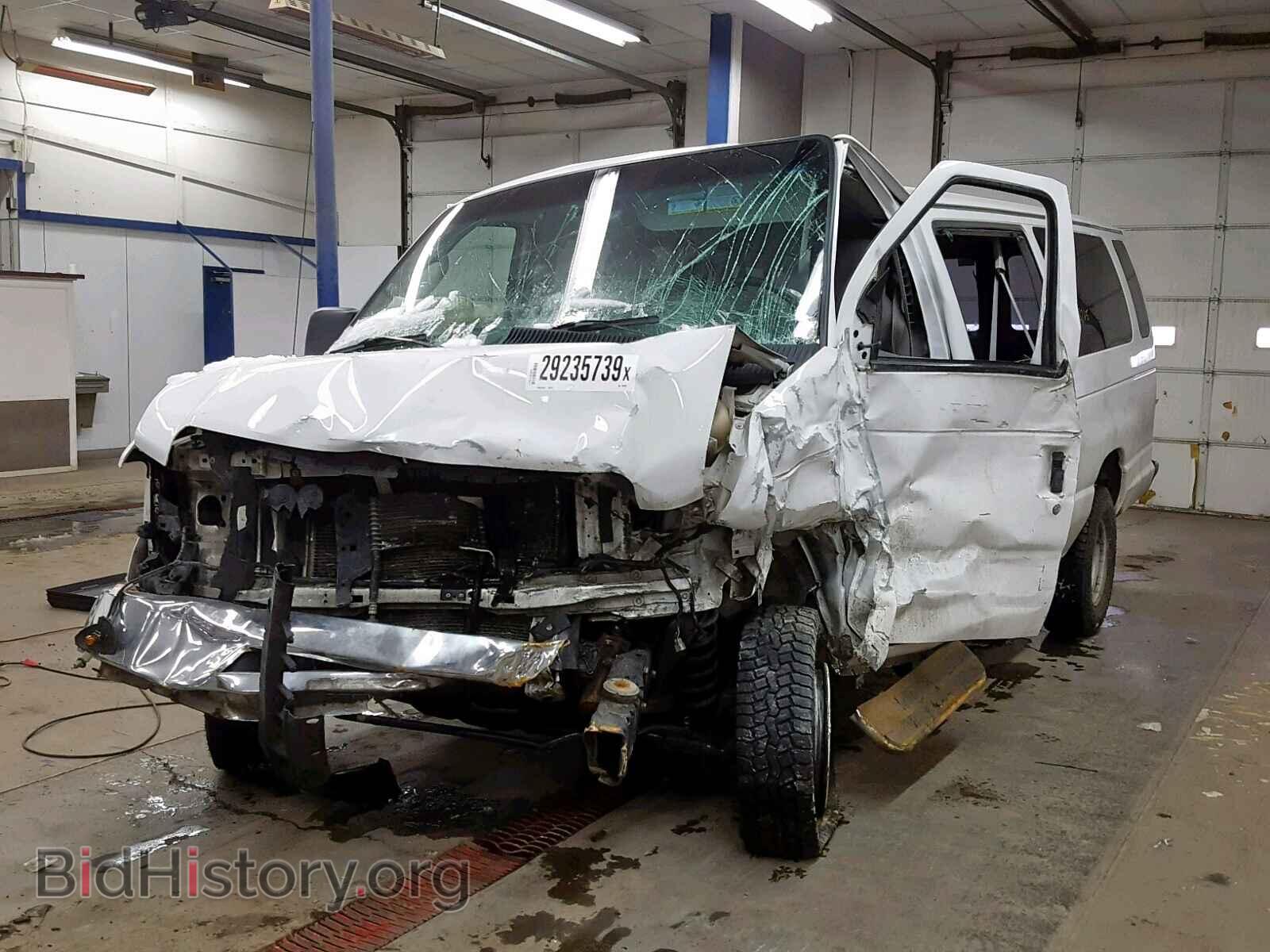 2011 FORD ECONOLINE - VIN: 1FBSS3BL5BDA00958 - Фото 2