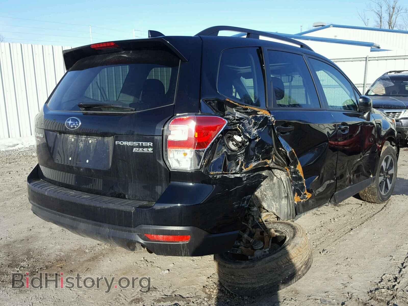 2017 SUBARU FORESTER - VIN: JF2SJAECXHH433208 - Фото 4