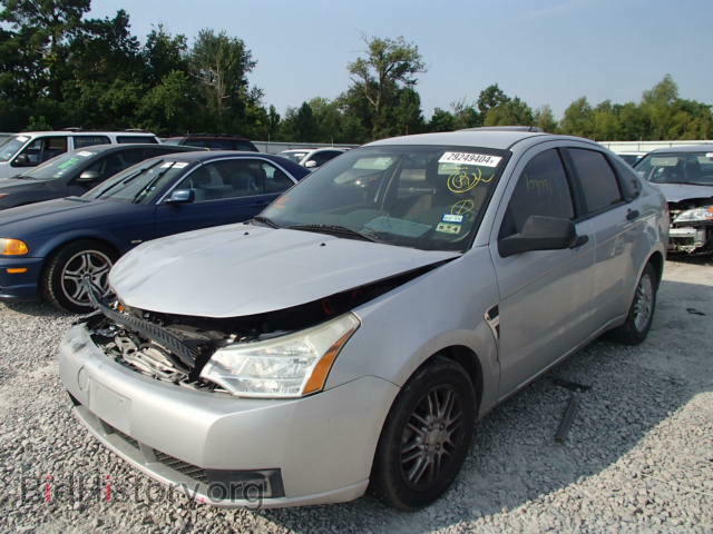 2008 FORD FOCUS - VIN: 1FAHP35N68W205129 - Фото 2