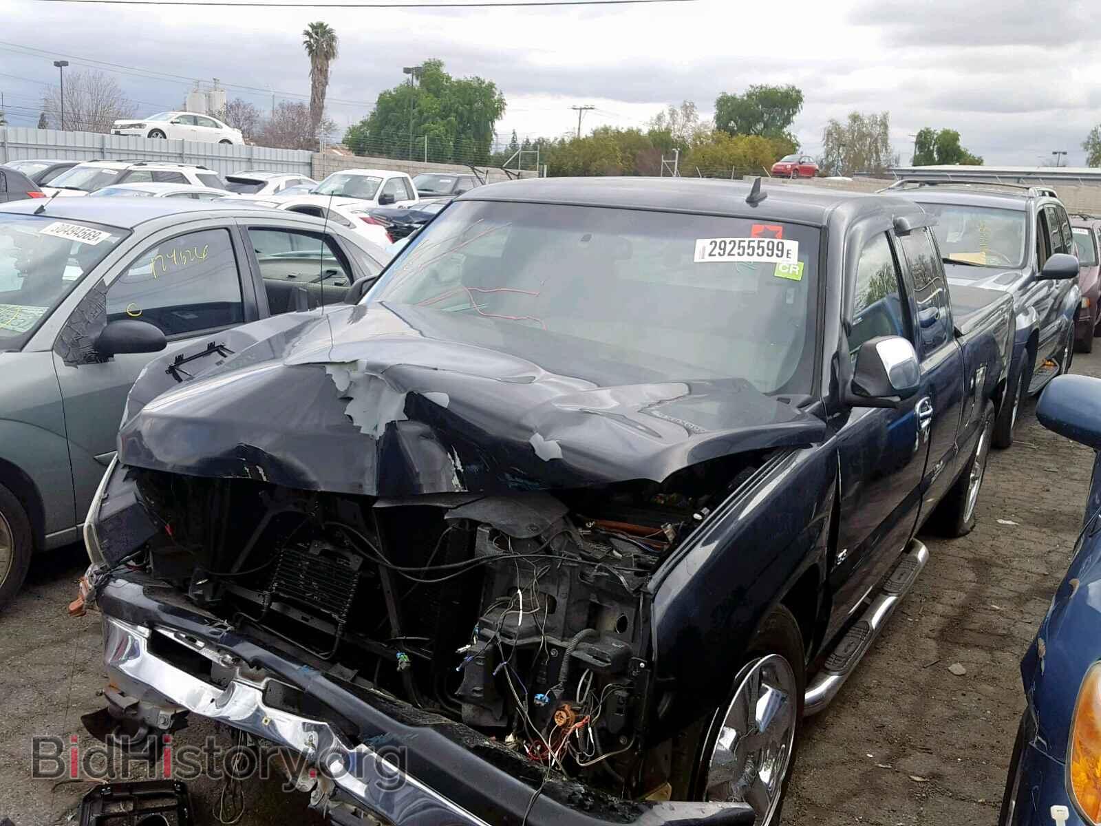2006 CHEVROLET SILVERADO - VIN: 2GCEC19Z461310024 - Photo 2