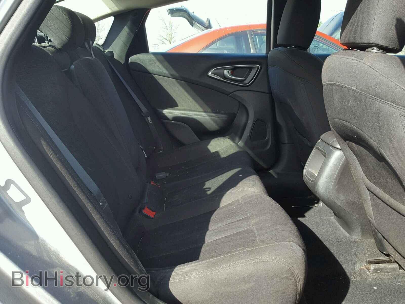 2015 CHRYSLER 200 - VIN: 1C3CCCABXFN733176 - Photo 6