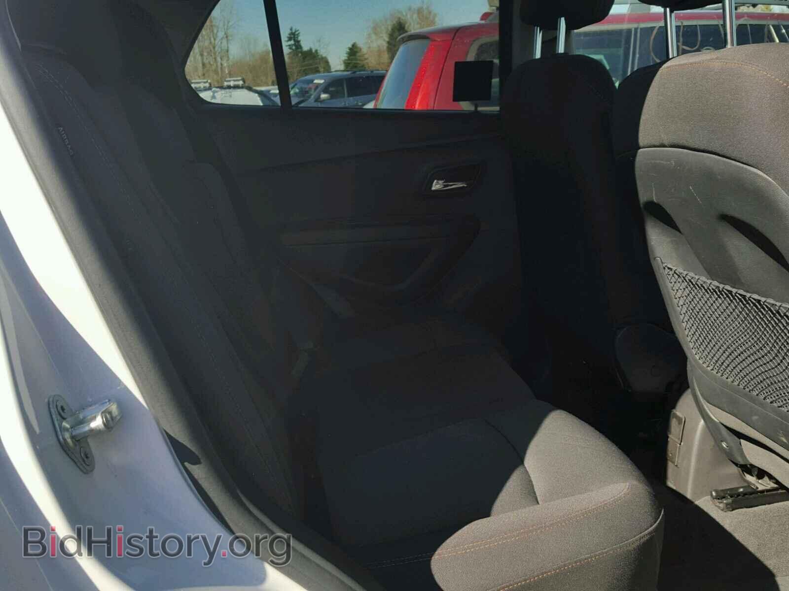 2017 CHEVROLET TRAX - VIN: 3GNCJPSBXHL167828 - Фото 6