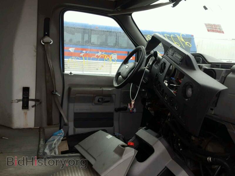 2010 Ford ECONOLINE (VIN 1FDFE4FS7ADA13085) — фото 5 из 10