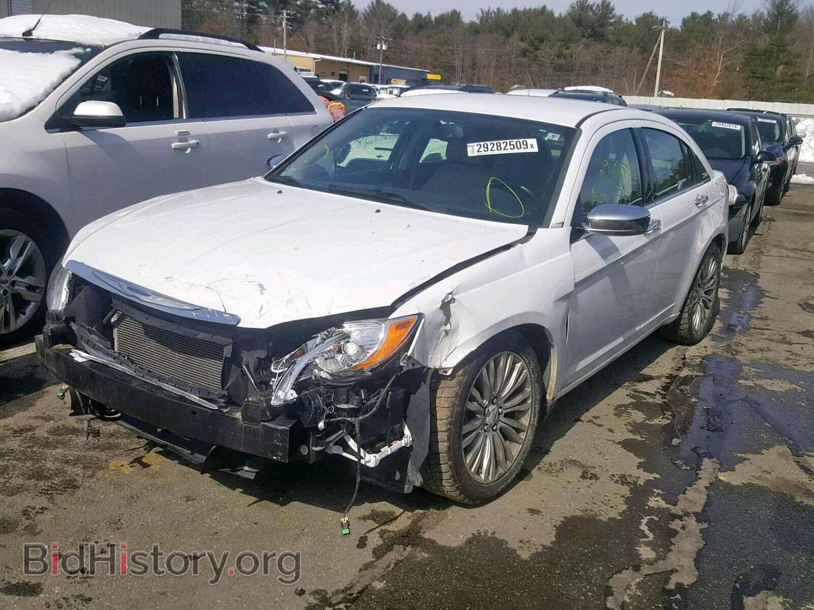 2013 CHRYSLER 200 - VIN: 1C3CCBCG0DN597687 - Photo 2
