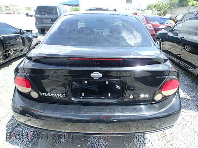 2000 NISSAN MAXIMA - VIN: JN1CA31A9YT201749 - Photo 10