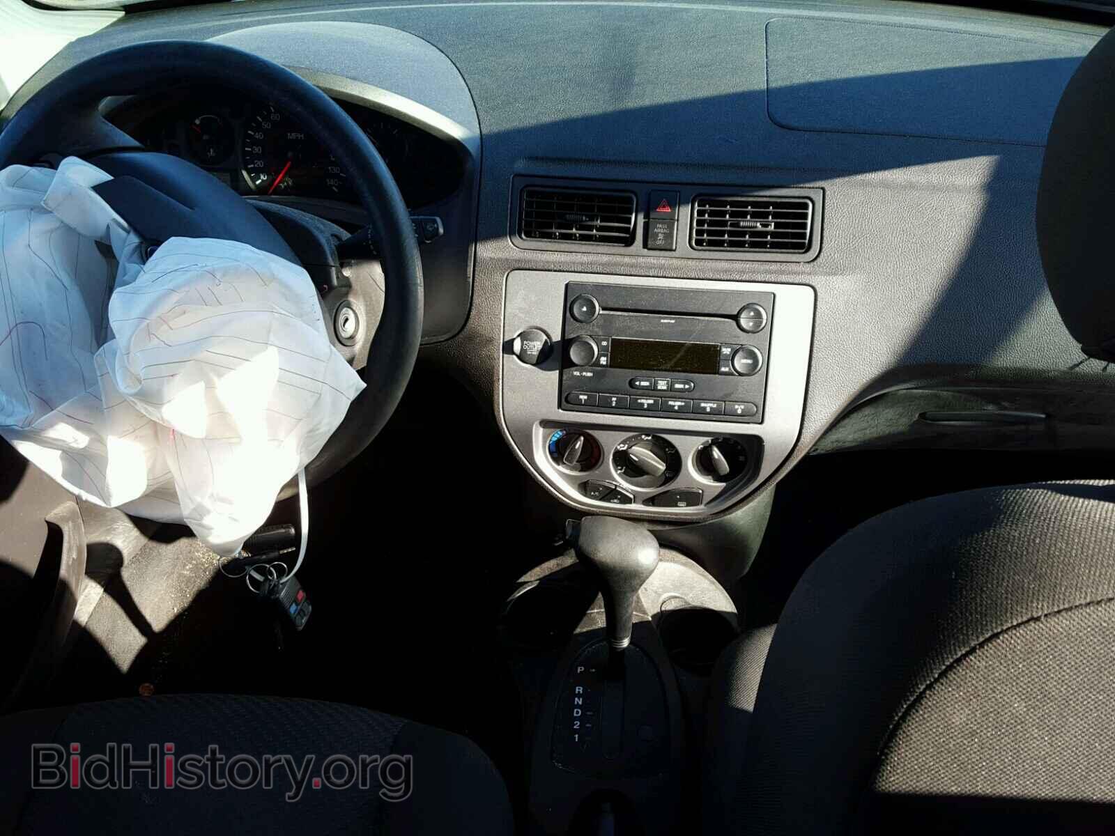 2007 FORD FOCUS - VIN: 1FAHP31N87W299096 - Фото 9