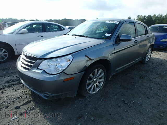 2010 CHRYSLER SEBRING - VIN: 1C3CC5FB8AN163112 - Фото 2