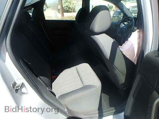 2011 FORD FOCUS - VIN: 1FAHP3FN4BW190538 - Фото 6