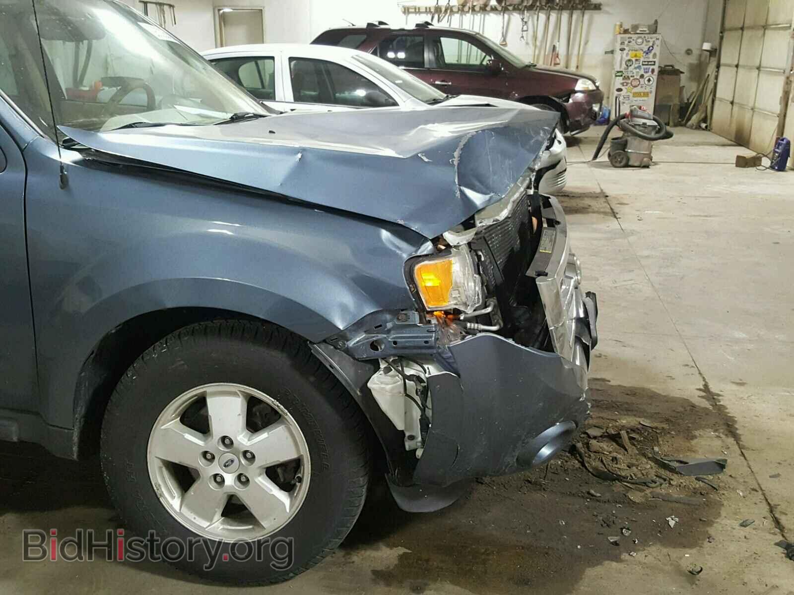 2011 FORD ESCAPE - VIN: 1FMCU0D73BKB11170 - Фото 9
